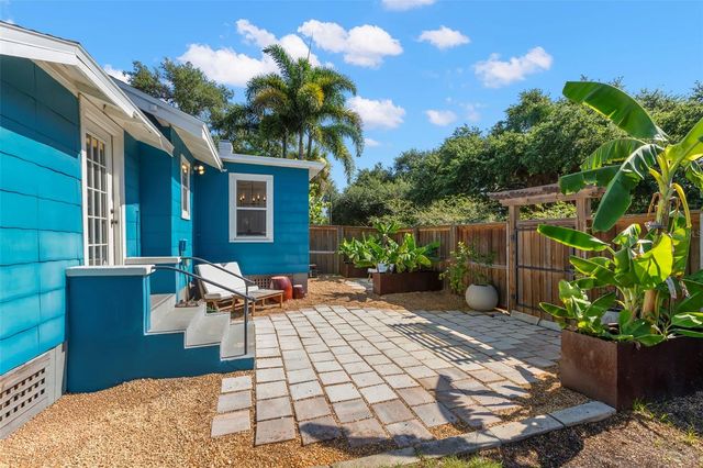 2700 2ND AVENUE N, St Petersburg, FL 33713