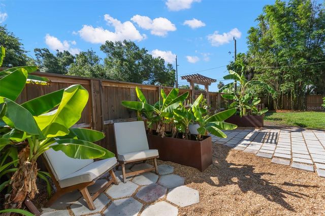 2700 2ND AVENUE N, St Petersburg, FL 33713