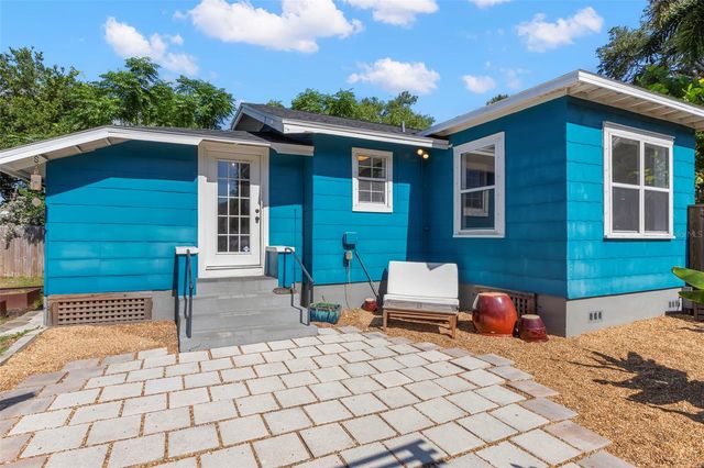 2700 2ND AVENUE N, St Petersburg, FL 33713