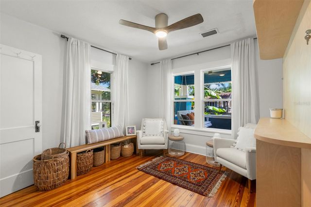 2700 2ND AVENUE N, St Petersburg, FL 33713