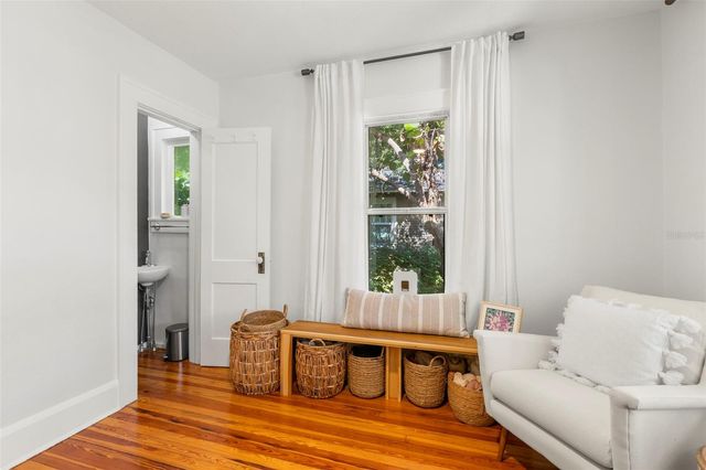 2700 2ND AVENUE N, St Petersburg, FL 33713