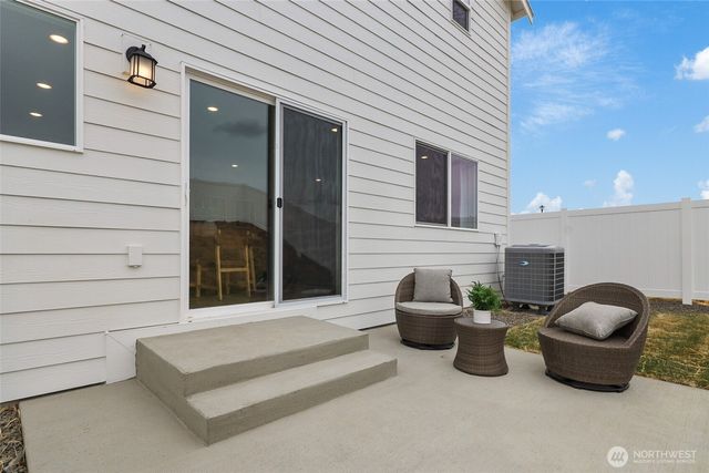 19553 141st Avenue Ct E, Graham, WA 98338