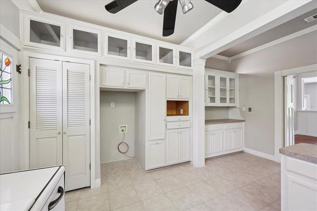 507 W Orange Avenue, Orange, TX 77630