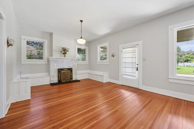 507 W Orange Avenue, Orange, TX 77630