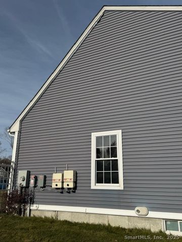 11 Stonehouse Drive, Plainfield, CT 06354