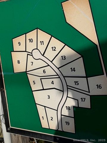 11 Stonehouse Drive, Plainfield, CT 06354