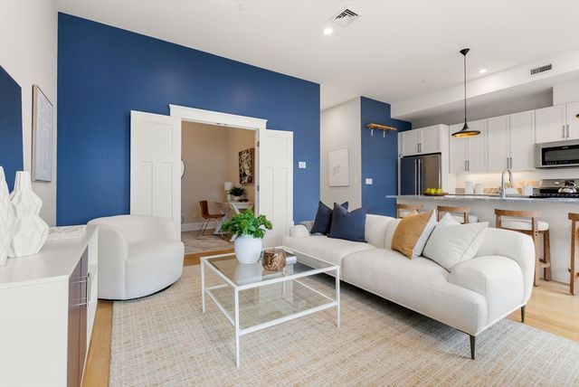 593 Somerville Ave 1, Somerville, MA 02143