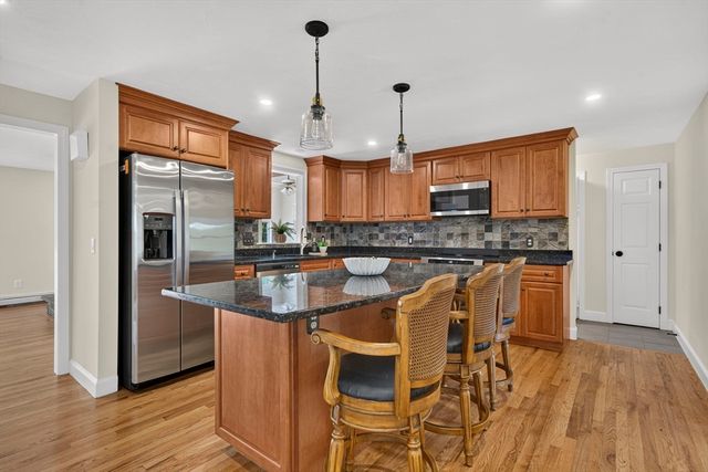 3 Hill Wood Way, Sandwich, MA 02563