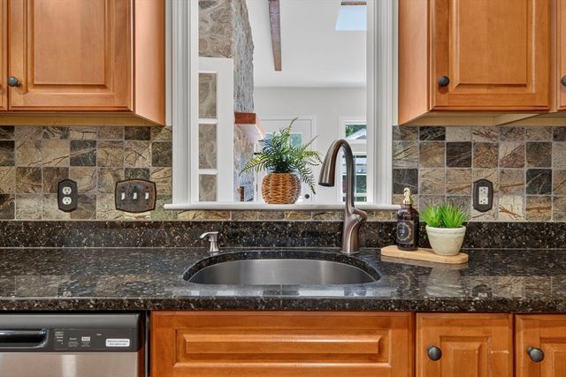 3 Hill Wood Way, Sandwich, MA 02563