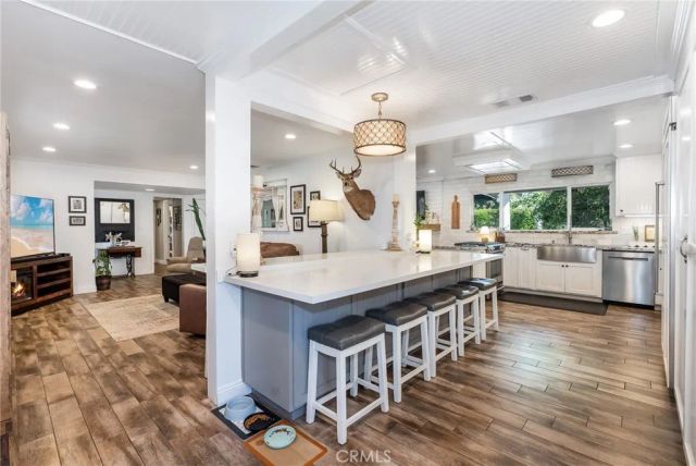 1710 Coolcrest Avenue, Upland, CA 91784