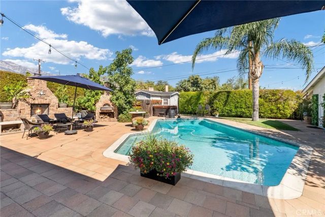 1710 Coolcrest Avenue, Upland, CA 91784