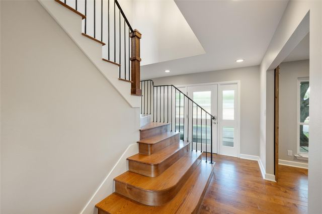 6812 Pioneer PL, Austin, TX 78757