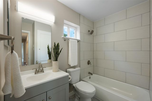 6812 Pioneer PL, Austin, TX 78757