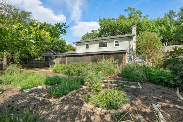 6812 Pioneer PL, Austin, TX 78757