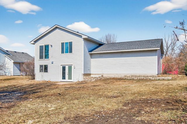 1275 10th Avenue SE, Cambridge, MN 55008