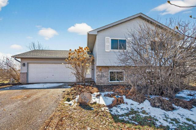 1275 10th Avenue SE, Cambridge, MN 55008