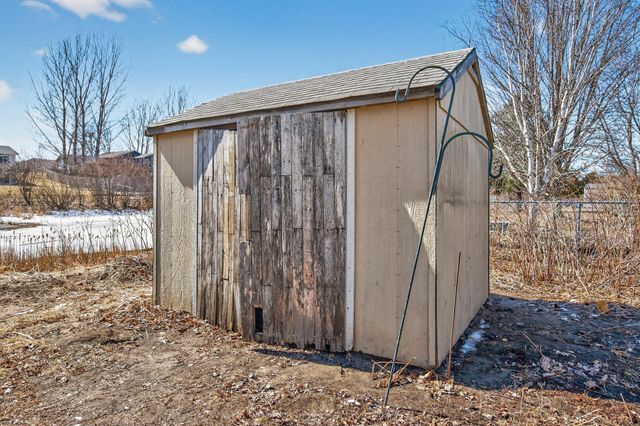 1275 10th Avenue SE, Cambridge, MN 55008