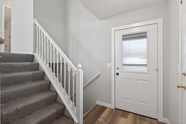 1275 10th Avenue SE, Cambridge, MN 55008