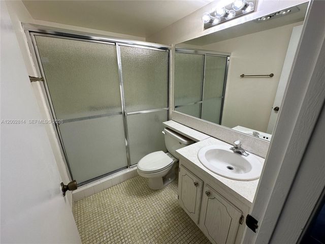 2 Tilford A 2, Deerfield Beach, FL 33442