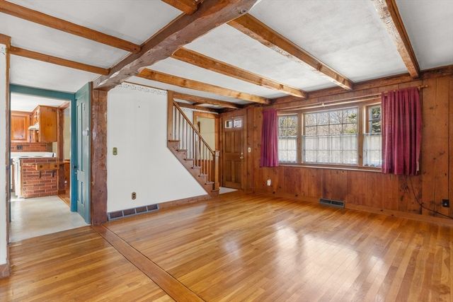 21 Prospect Street, West Newbury, MA 01985