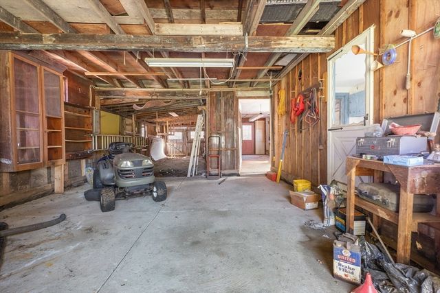 21 Prospect Street, West Newbury, MA 01985