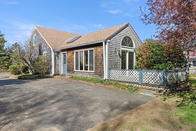 21 Prospect Street, West Newbury, MA 01985