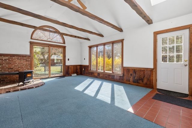 21 Prospect Street, West Newbury, MA 01985