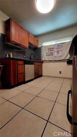 9454 Frankfort Avenue, Fontana, CA 92335