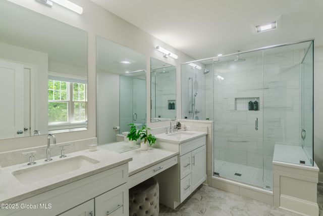 2 Arlington Circle, Milton, NY 12020