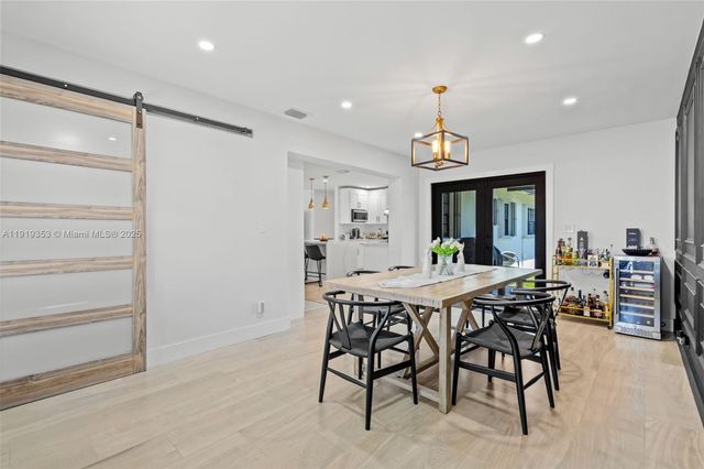 9920 SW 35th Ter, Miami, FL 33165