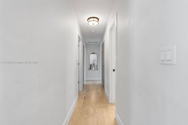 9920 SW 35th Ter, Miami, FL 33165