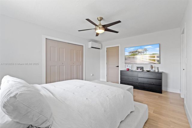 9920 SW 35th Ter, Miami, FL 33165