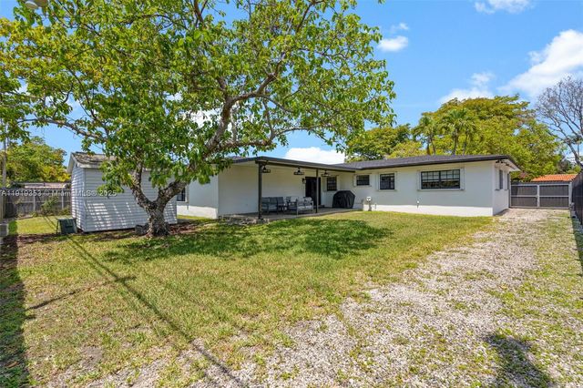 9920 SW 35th Ter, Miami, FL 33165