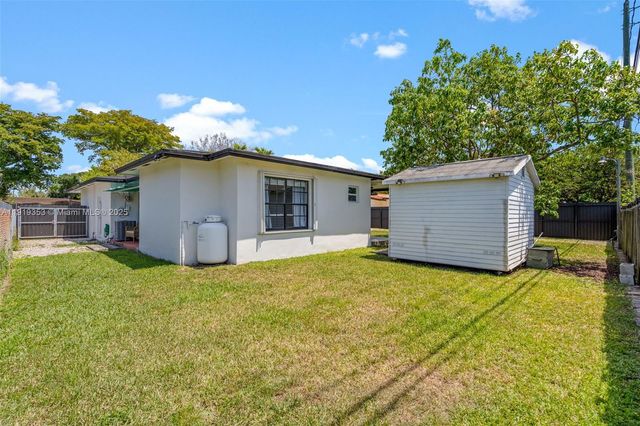 9920 SW 35th Ter, Miami, FL 33165