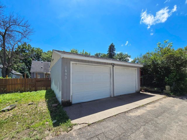 1803 Bush Avenue E, Saint Paul, MN 55119