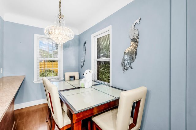 1803 Bush Avenue E, Saint Paul, MN 55119