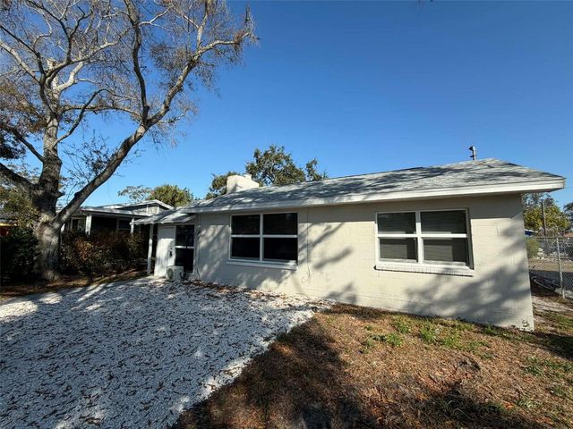 4711 10TH AVENUE S, St Petersburg, FL 33711