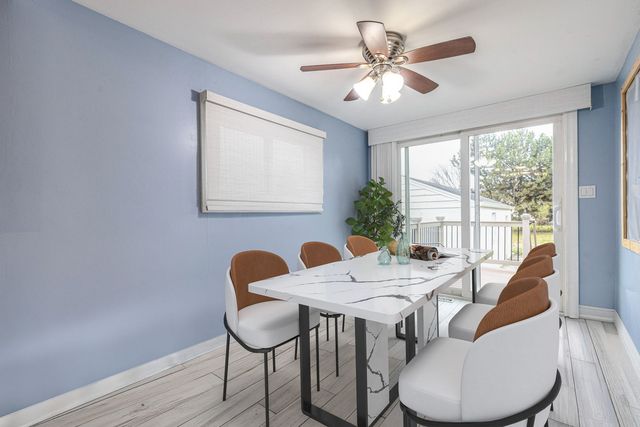 516 N Emroy Avenue, Elmhurst, IL 60126