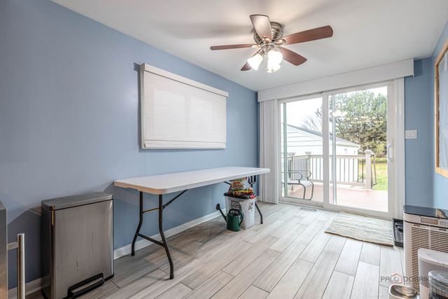 516 N Emroy Avenue, Elmhurst, IL 60126