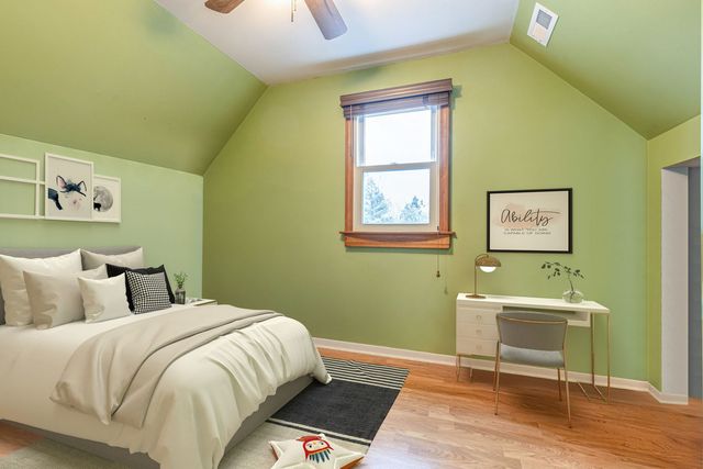 516 N Emroy Avenue, Elmhurst, IL 60126