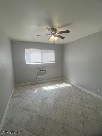 5346 Swenson Street 35, Las Vegas, NV 89119