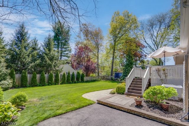7 Meadow Rd, Chatham Boro, NJ 07928