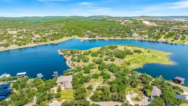 19813 Lakehurst LOOP, Spicewood, TX 78669