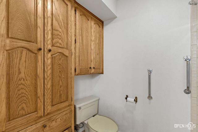 108 NORTHWOOD STREET, Henrietta, TX 76365