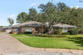 108 NORTHWOOD STREET, Henrietta, TX 76365