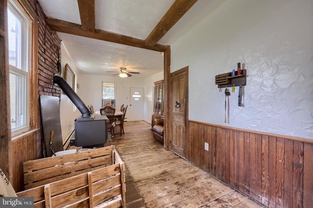 651 LAWN RD, Palmyra, PA 17078