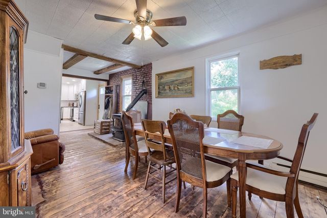 651 LAWN RD, Palmyra, PA 17078