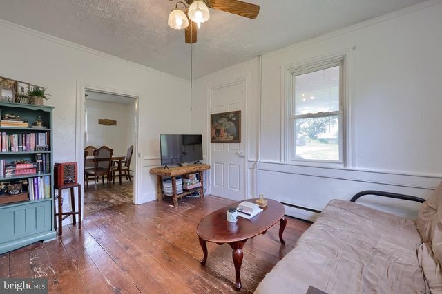 651 LAWN RD, Palmyra, PA 17078