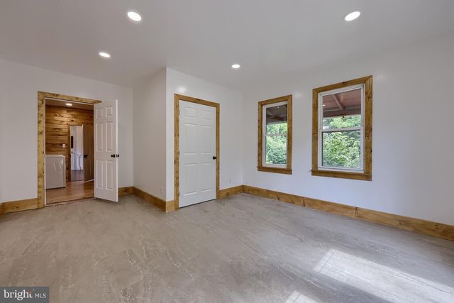 651 LAWN RD, Palmyra, PA 17078