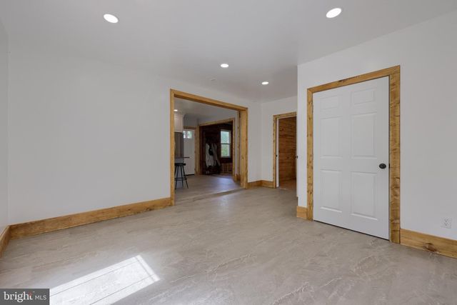 651 LAWN RD, Palmyra, PA 17078